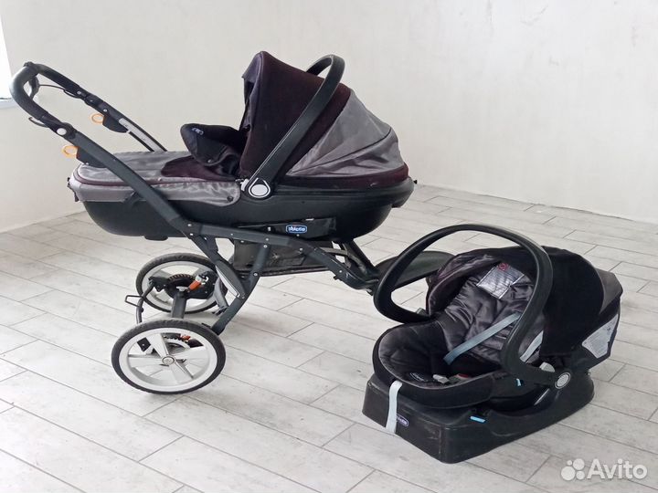 Коляска Chicco 3 в 1