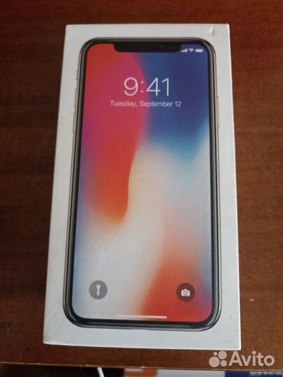 Коробка от iPhone 10