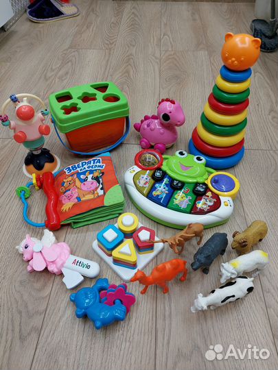 Детские развивающие игрушки пакетом