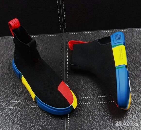 Кроссовки мужские 42 размер новые