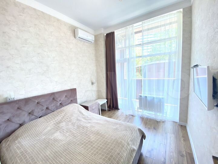 2-к. квартира, 78 м², 2/13 эт.