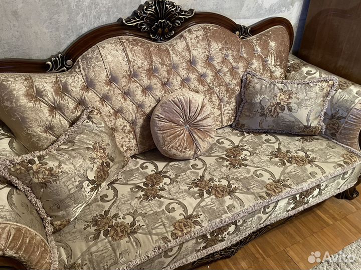 Диван Илона