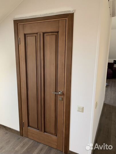 Двери межкомнатные из массива