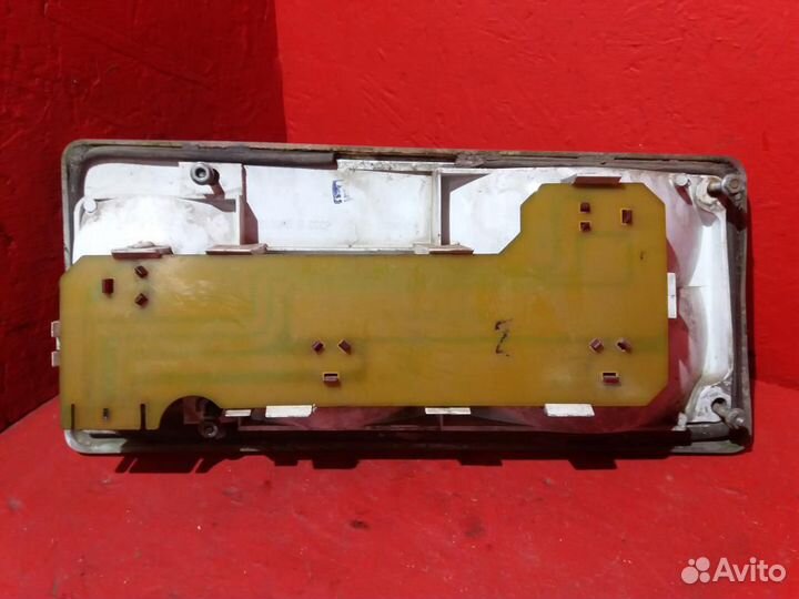 Фонарь задний левый ваз 2105 дефект плата