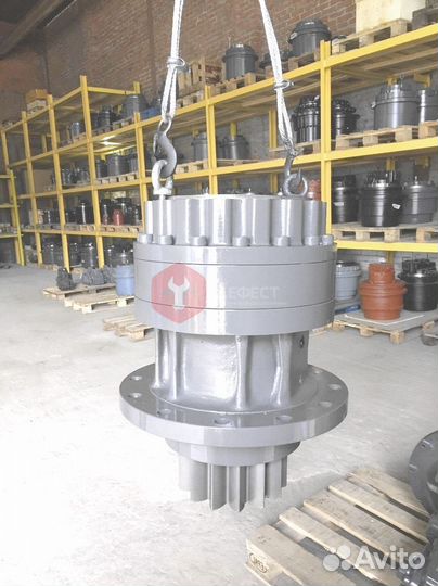 Редуктор поворота JCB JS145LCD LNM0437