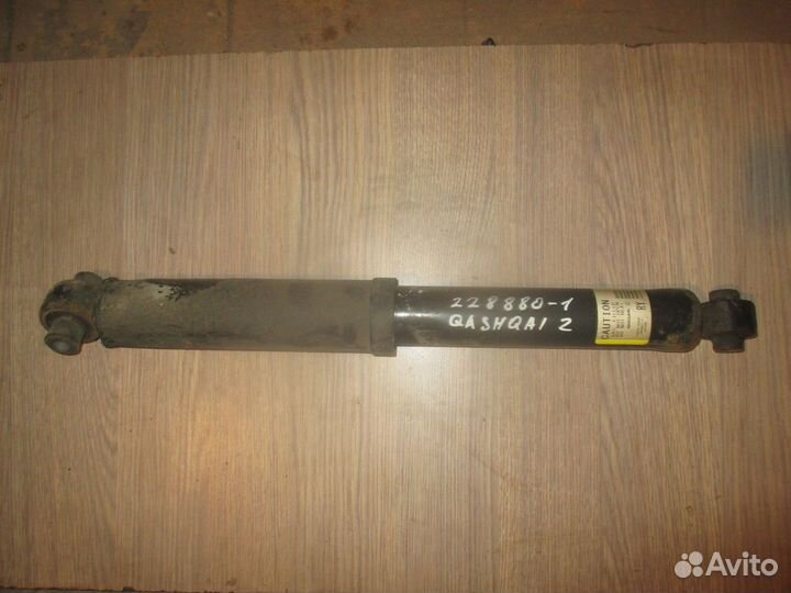 Амортизатор задний (Nissan Qashqai)