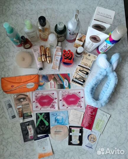 Пакетом косметика новая +б/у