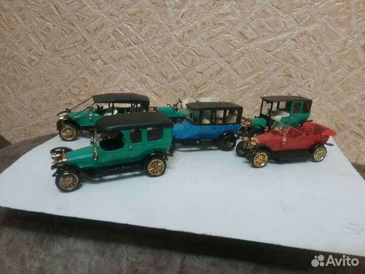 Модели из коллекции Руссобалт