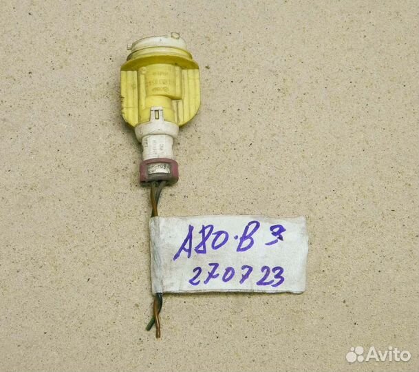 Патрон указателя поворота Audi 80 B3