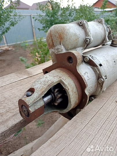 Прдается Стартер на Камаз 142