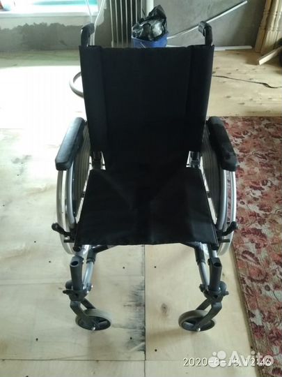 Коляска инвалидная