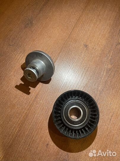 INA F2262392300 Паразитный / ведущий ролик