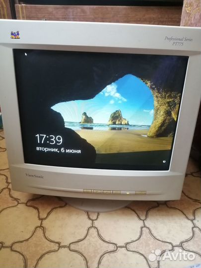 Профессиональный монитор View Sonic старый