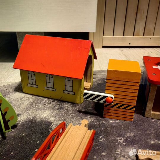 Деревянная железная дорога