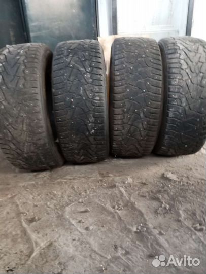 Pirelli Ice Zero 265/65 R17