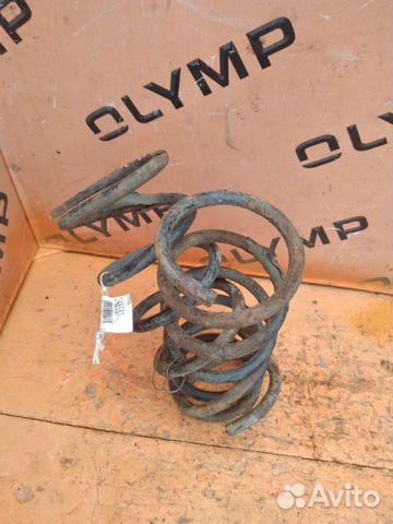 Пружина задняя Toyota Noah AZR60 1AZ-FSE