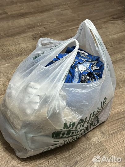 Пакет с женскими вещами