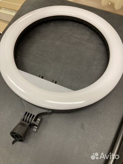 Кольцевая лампа со штативом новая