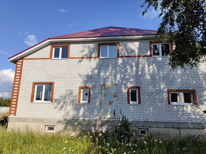 Дом 280 м² на участке 10 сот.