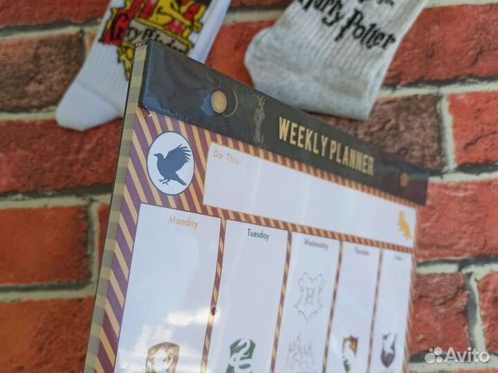 Гарри Поттер планер и две пары носков Хогвартс