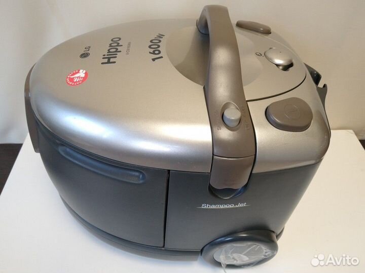 Моющий пылесос LG V-C9165WA