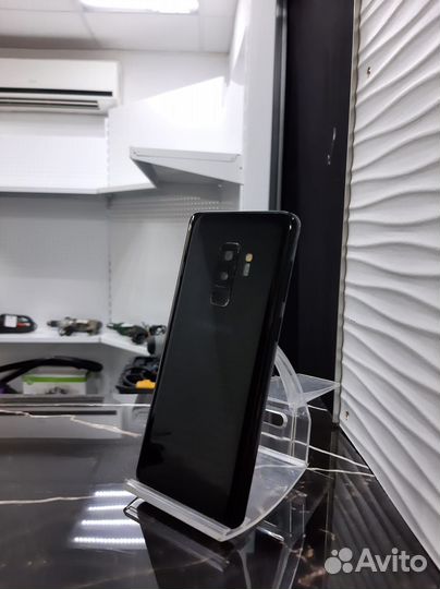 Samsung Galaxy S9, 4/64 ГБ