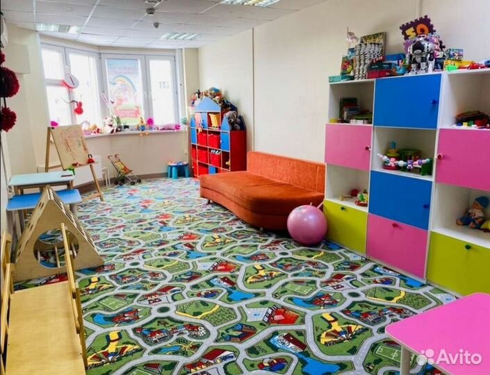 Частный детский сад, няня выходного дня