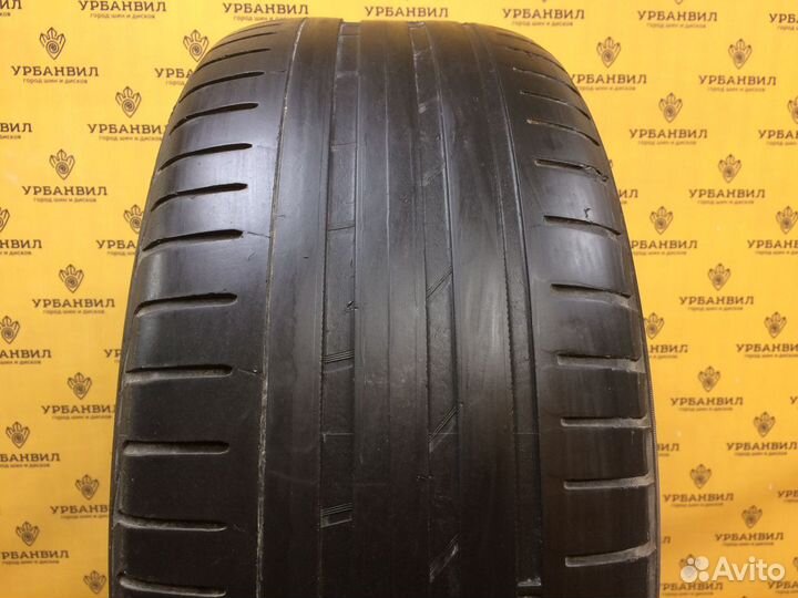 Nokian Tyres Hakka Black SUV 255/55 R18 102T