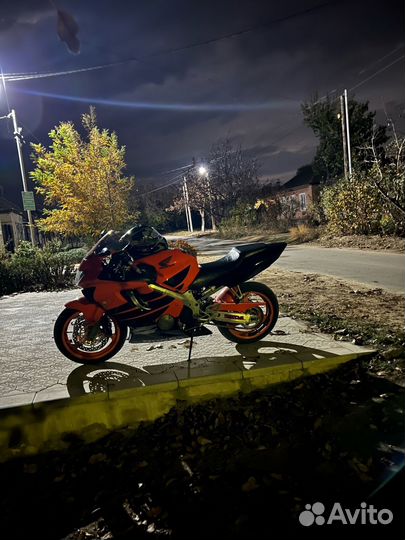 Honda cbr 600 f4