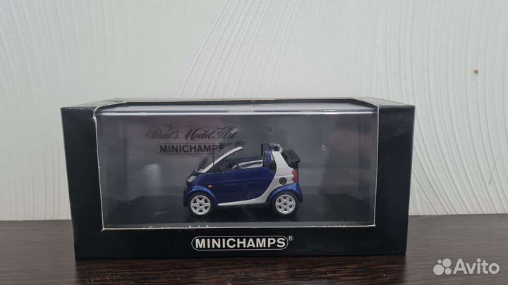 Smart fortwo cabriolet 1:43 Minichamps