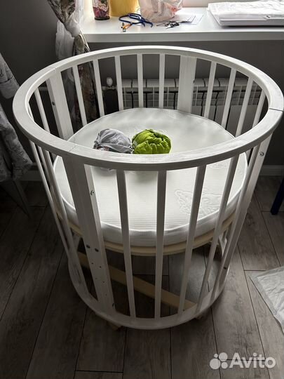 Круглая кроватка