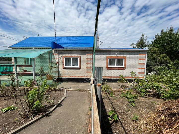 Дом 64 м² на участке 5 сот.