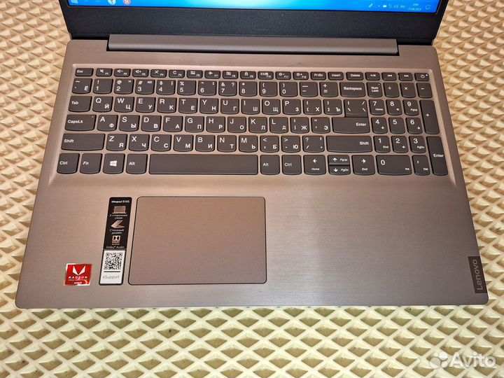 Как Новый Lenovo (AMD Ryzen 3, Full HD, SSD+HDD)