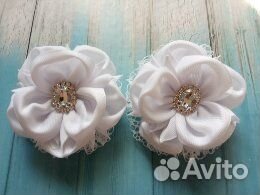 Пышные белые бантики в школу на 1 сентября