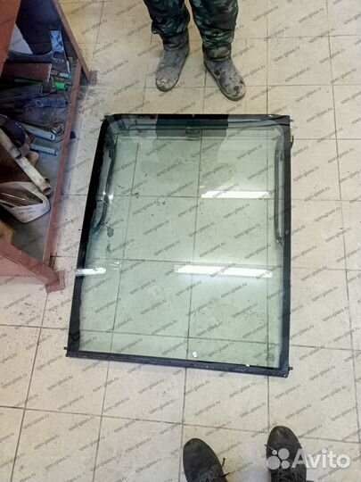 Стекло заднее цельное на Caterpillar 428E CA31512