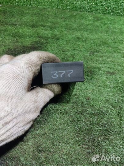 Реле стеклоочистителя Volkswagen Golf 4 AKL 1999