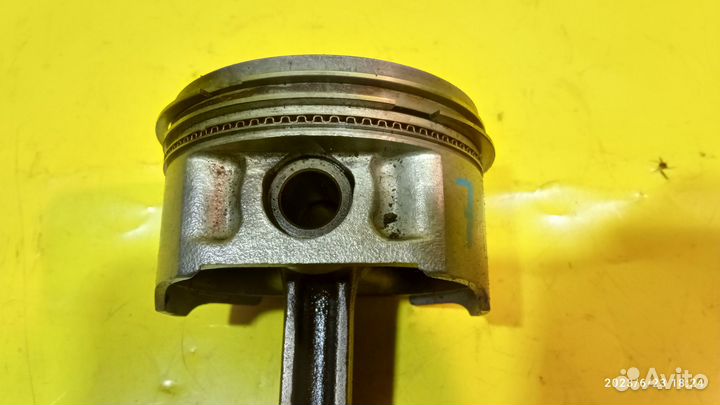 Поршень для Mitsubishi Lancer 9