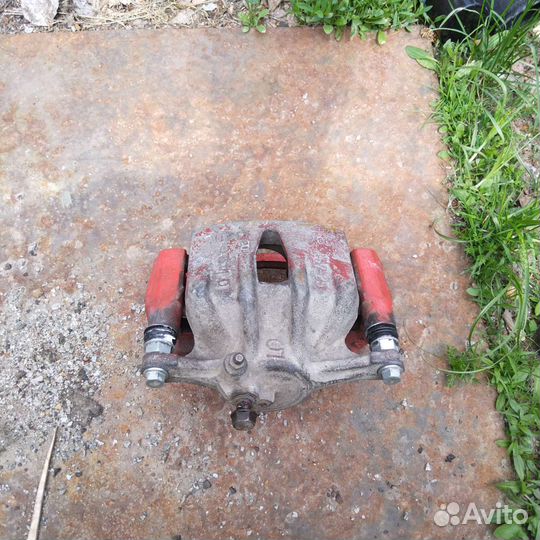 Продам тормозной суппорт