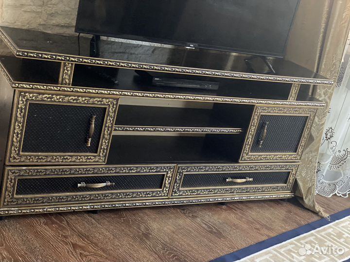 Тумба для тел телевизора