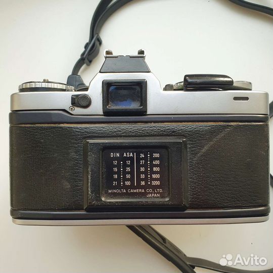 Зеркальный, плёночный фотоаппарат