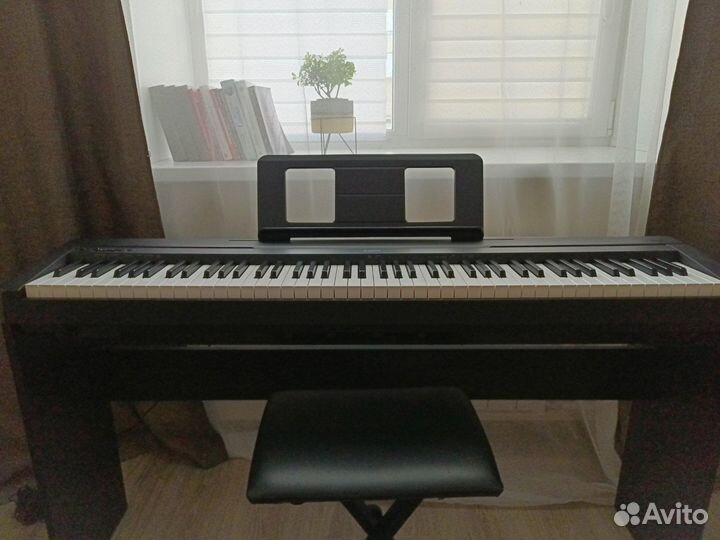 Продам цифровое пианино yamaha P-45