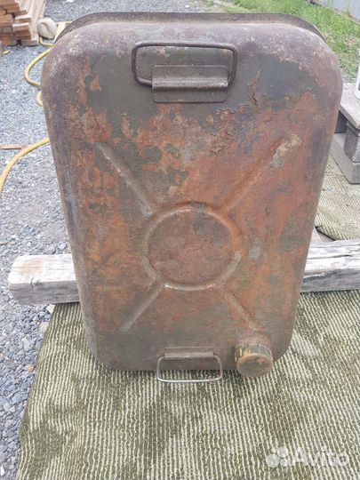 Канистры металлические