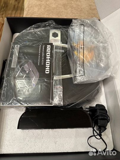 Робот пылесос redmond rv-r250