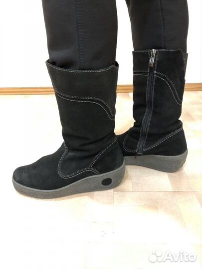 Зимние женские сапоги 37