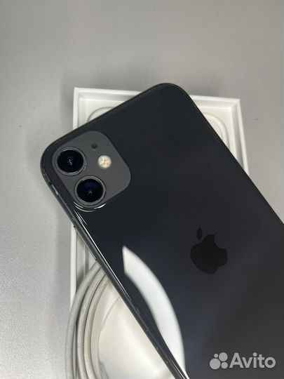 iPhone 11, 64 ГБ