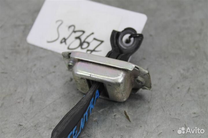 Ограничитель двери передней правой Nissan Sentra