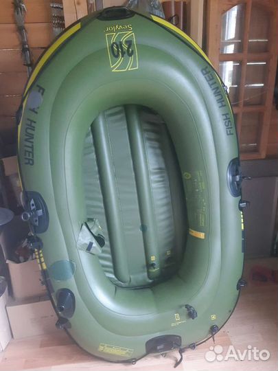 Лодка весельная