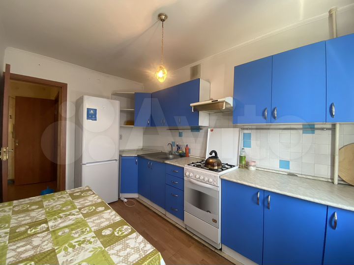 2-к. квартира, 59 м², 8/10 эт.