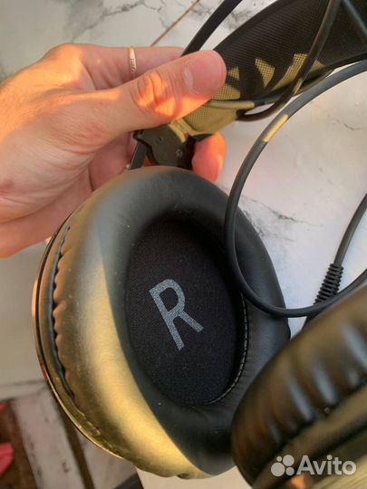 Наушники AKG K 72 мониторные