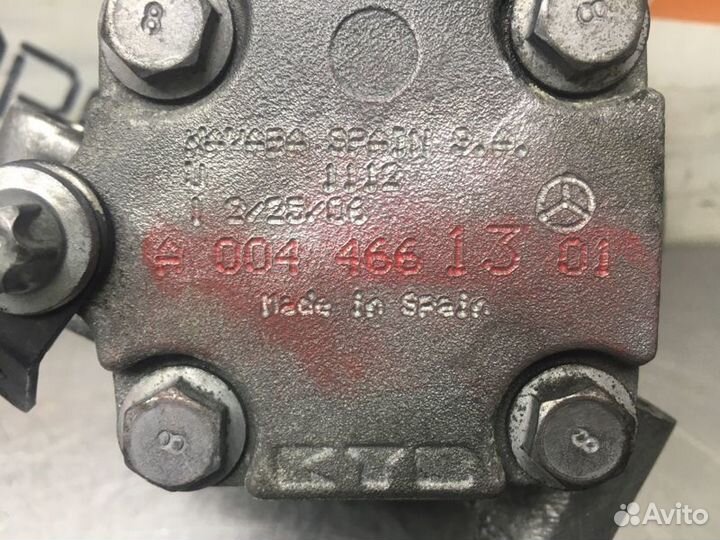 Насос гидроусилителя руля Mercedes C-Class W203